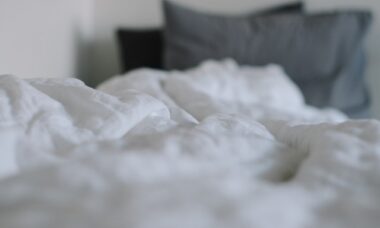 10 dicas para deixar roupas de cama e banho macias